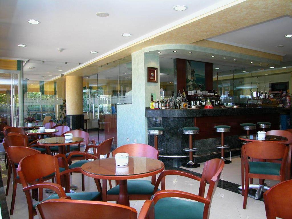 Hotel Pineiro 2 Estrellas Superior Playa de la Lanzada ภายนอก รูปภาพ